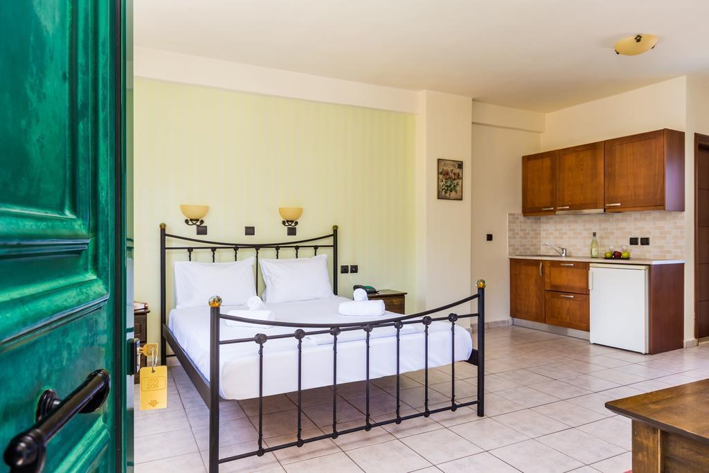 Dias Hotel & Apts Сталида Экстерьер фото
