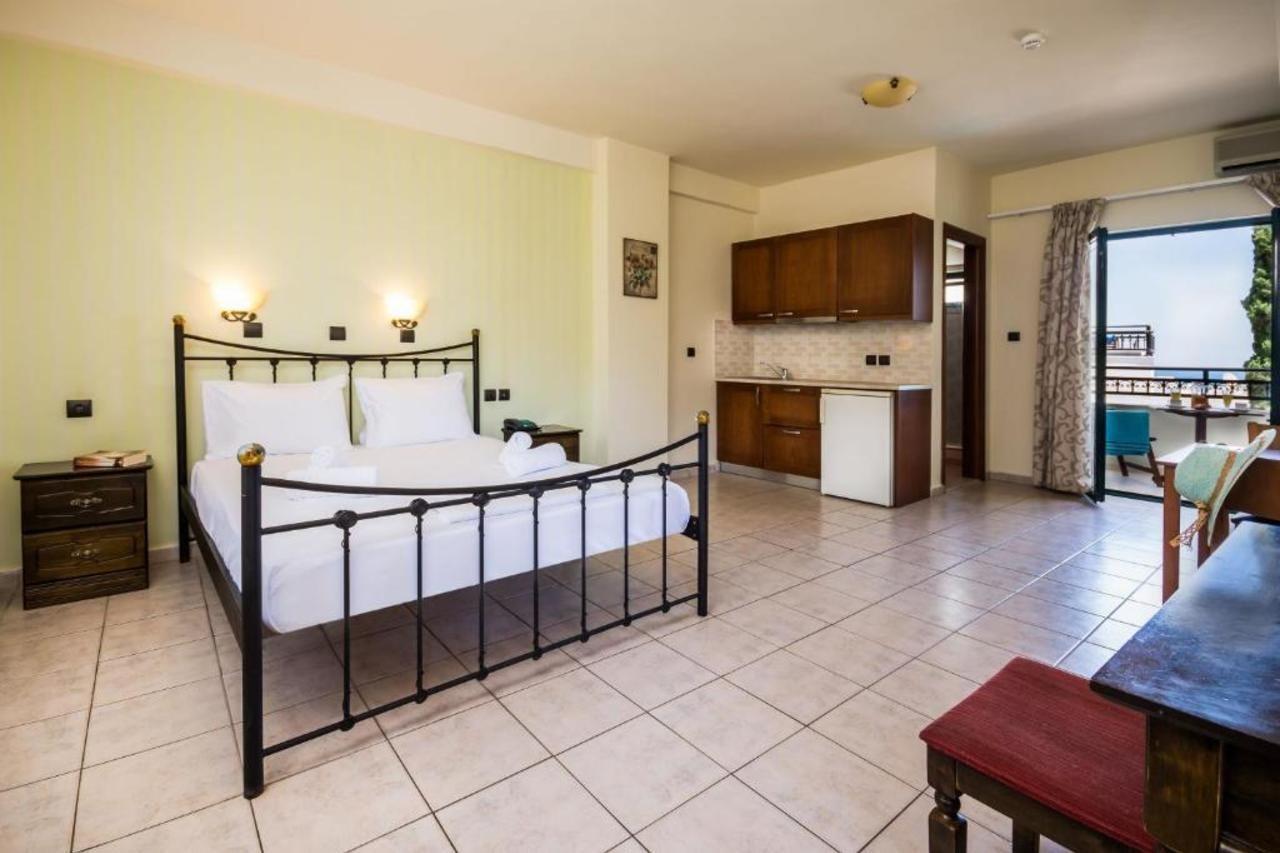 Dias Hotel & Apts Сталида Экстерьер фото